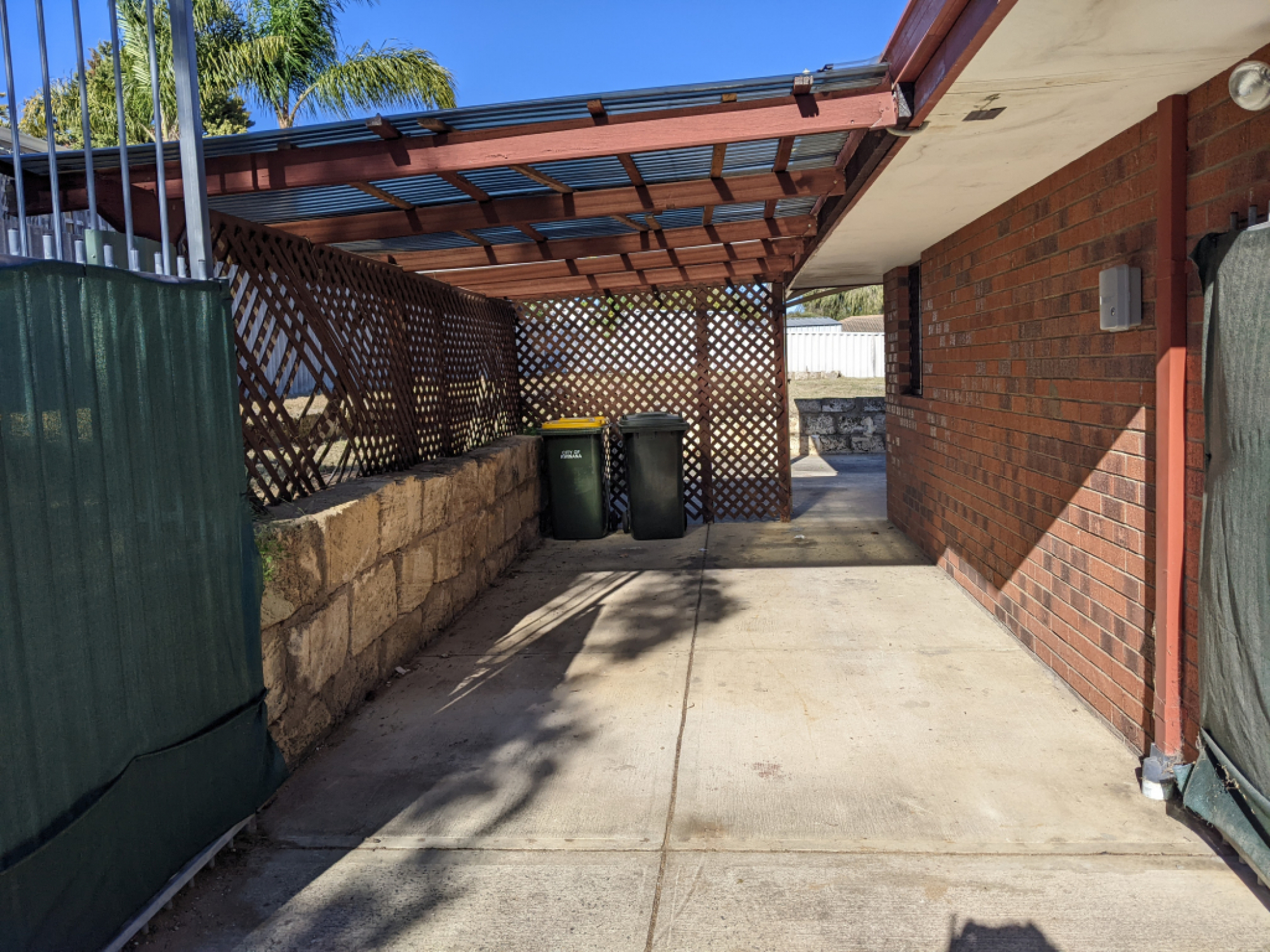 8 Tuart - Carport